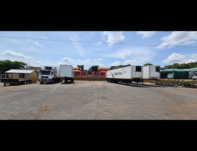 993M² WAREHOUSE TO LET IN MEADOWDALE